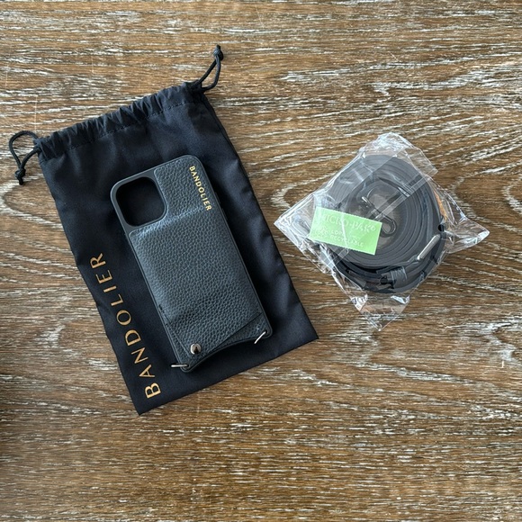 Bandolier iPhone 11Pro NEW - Picture 1 of 1